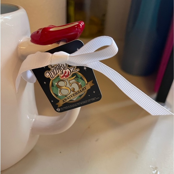 Wizard of Oz Rae Dunn coffee mug - Picture 2 of 6